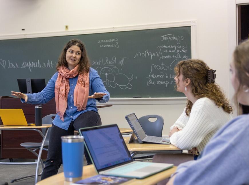 Mary Hickman teaching at NWU